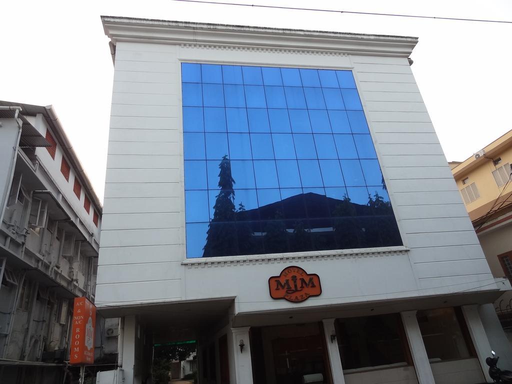 Mjm Plaza Hotel Kochi Bagian luar foto