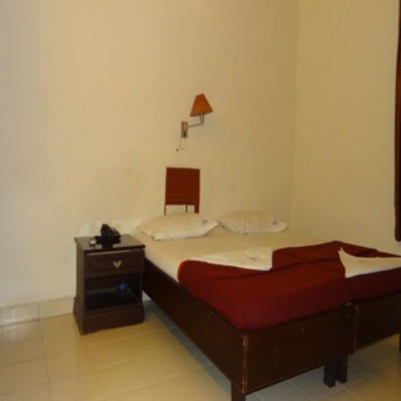 Mjm Plaza Hotel Kochi Bagian luar foto